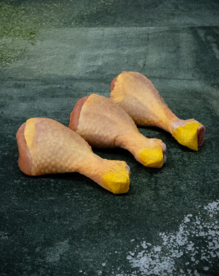 Frisch zubereitete Kikok Drumsticks Unterkeule – saftig, aromatisch und nachhaltig, online bestellt und direkt nach Hause geliefert"